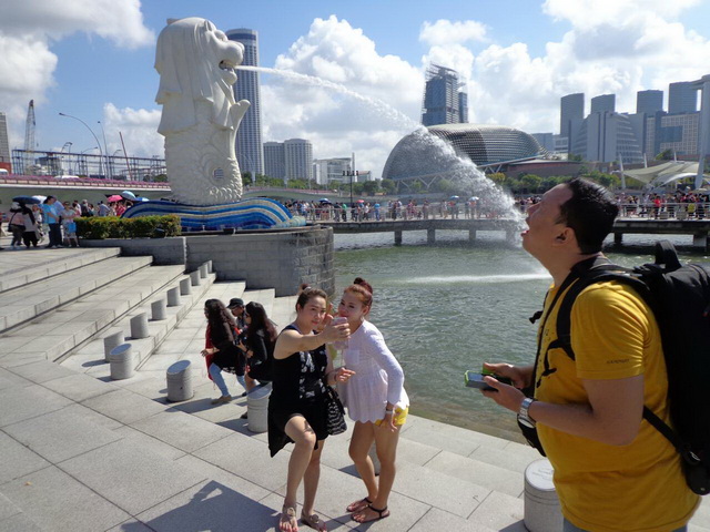 backpacker ke singapura