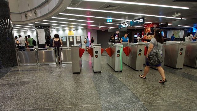 cara naik mrt di singapura