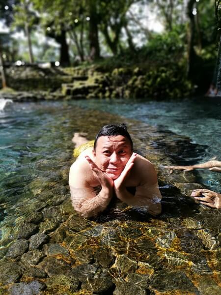 Bersantai Menikmati Pesona Kolam Renang Tirta alami Sumatera Barat