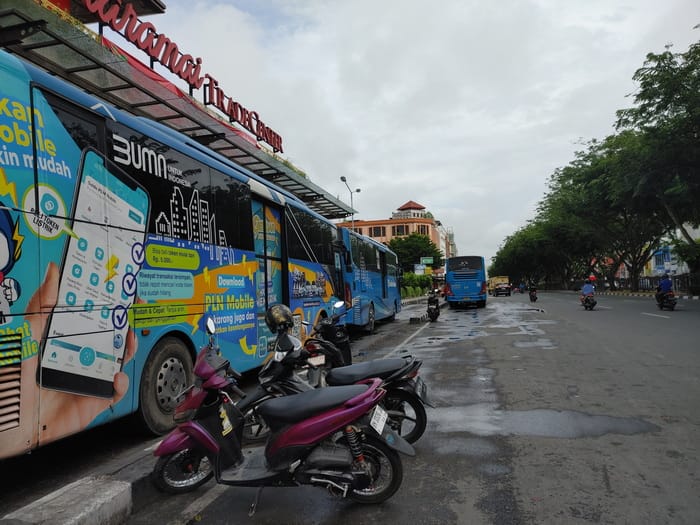 Naik Trans Metro Pekanbaru